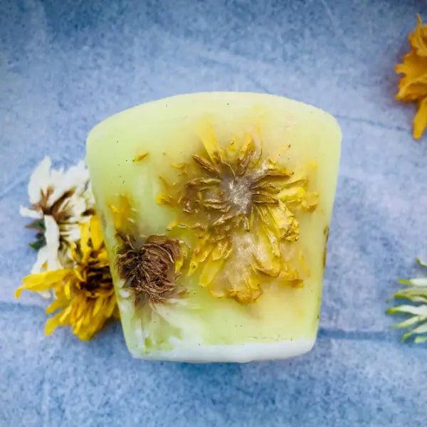 Flowery Summery soy wax candle