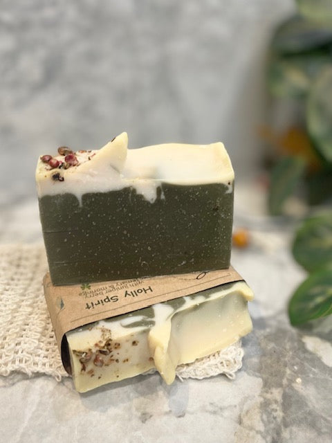 Christmas Soap Trio + Wooden Tray – Gift Pack