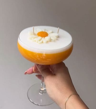Golden Daisy Cocktail Candle